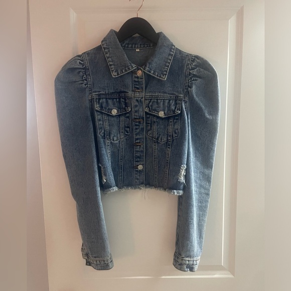Cropped Jean Jacket - Picture 4 of 5